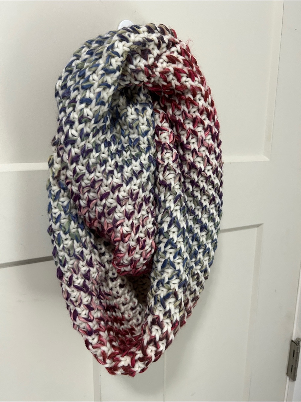 Old Navy Cream Multicolor Chunky Knit Infinity Scarf